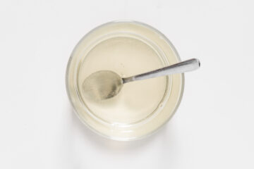 Recipe instruction photo: make honey syrup