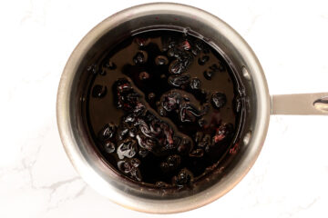 Recipe instruction photo: steep syrup