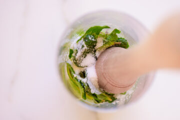 Recipe instruction photo: add ingredients